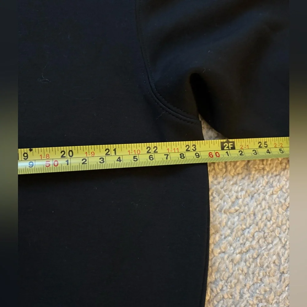 SPANX AirEssentials Crop Hoodie Size Medium Like New - Picture 9 of 9